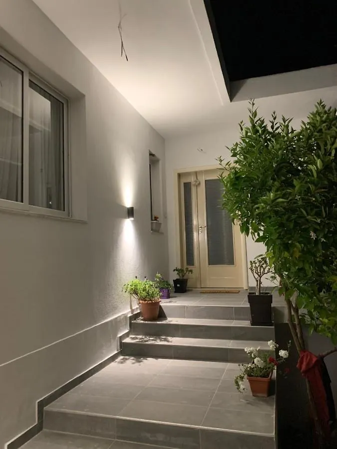 Villa Braho Gjirokastër 0*,